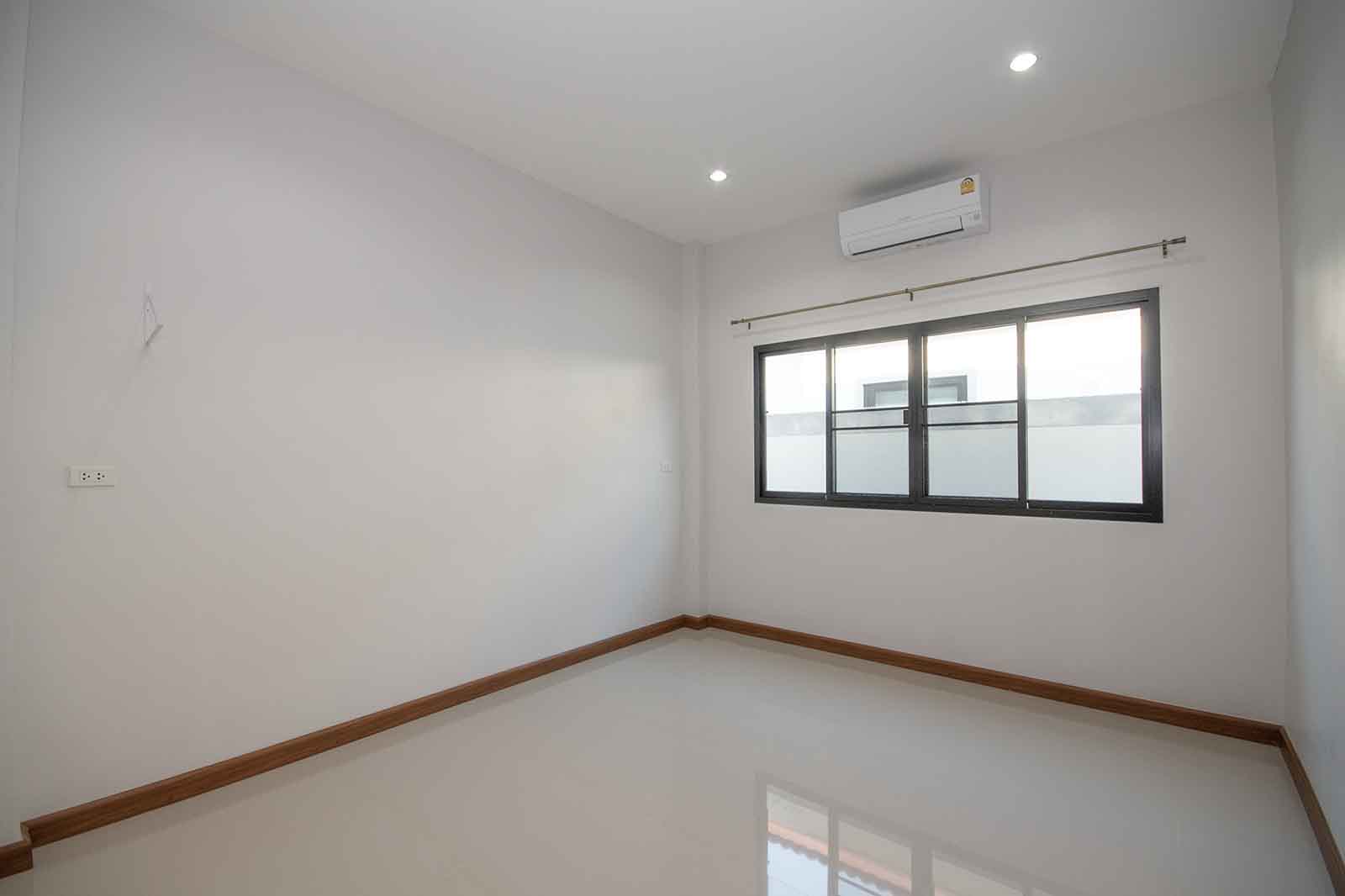 As new, Two-Bedroom Home in a Covenient Location As new, Two-Bedroom Home in a Covenient Location