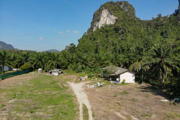 for sale - 200sqm land plot for sale on quiet soi with mountain views  - Chong Pli, Krabi